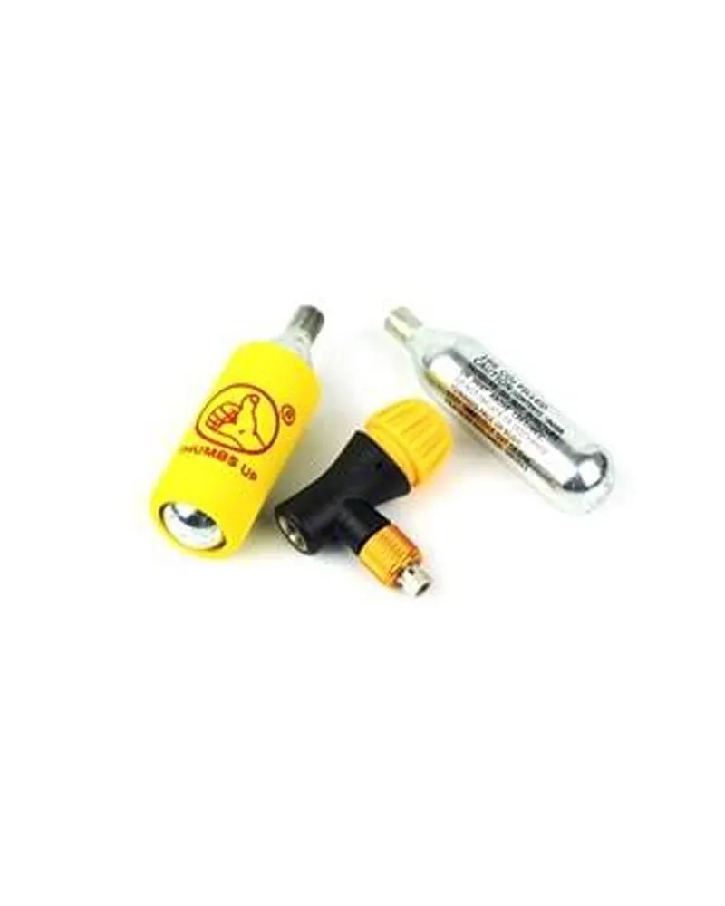 319-YPCO2-102T#1.jpg. THUMBS UP Blister Pack 2x 16g CO2 & Regulator
