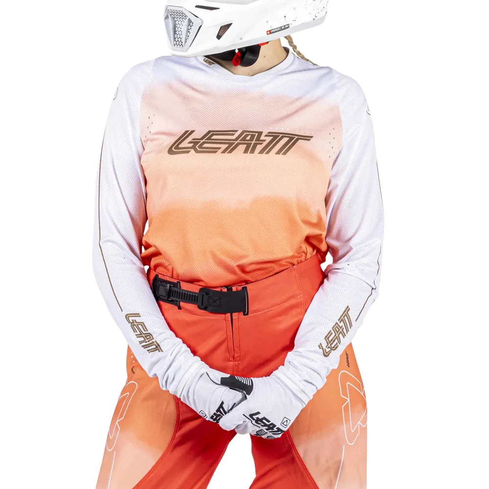 Leatt_JerseyMoto_4.5LiteWmn_CoralPink_Front_502600. Leatt Jersey Moto 4.5 Lite Women - Coral Pink
